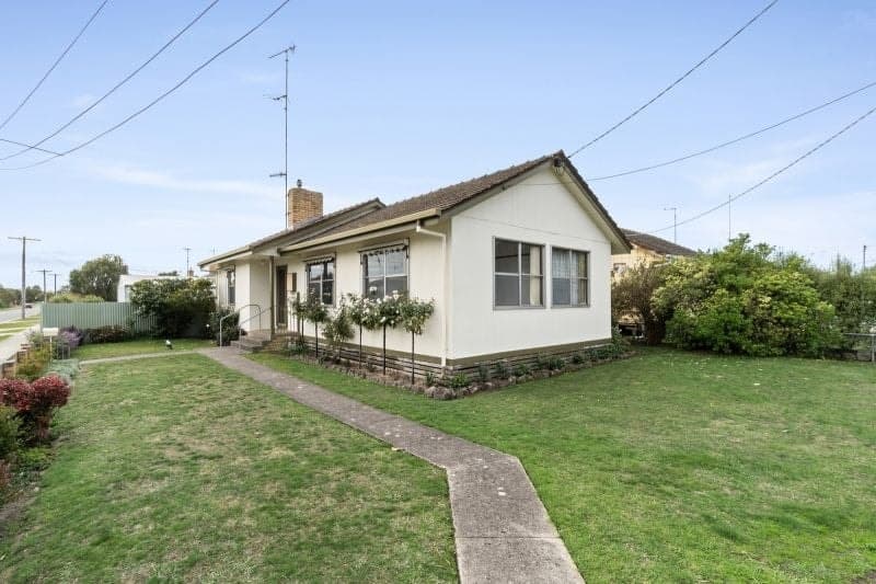 191 Hearn Street Colac VIC, Colac - Image 1