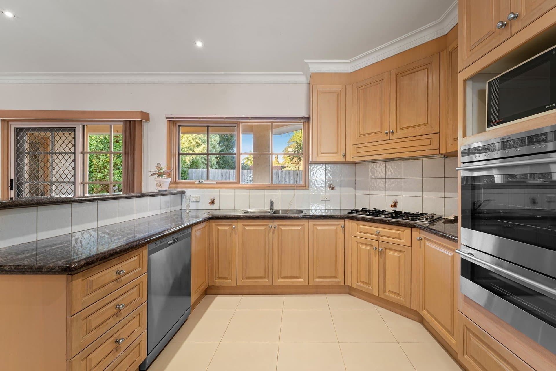 14 Runnymede Street, Doncaster East - Thumbnail 8