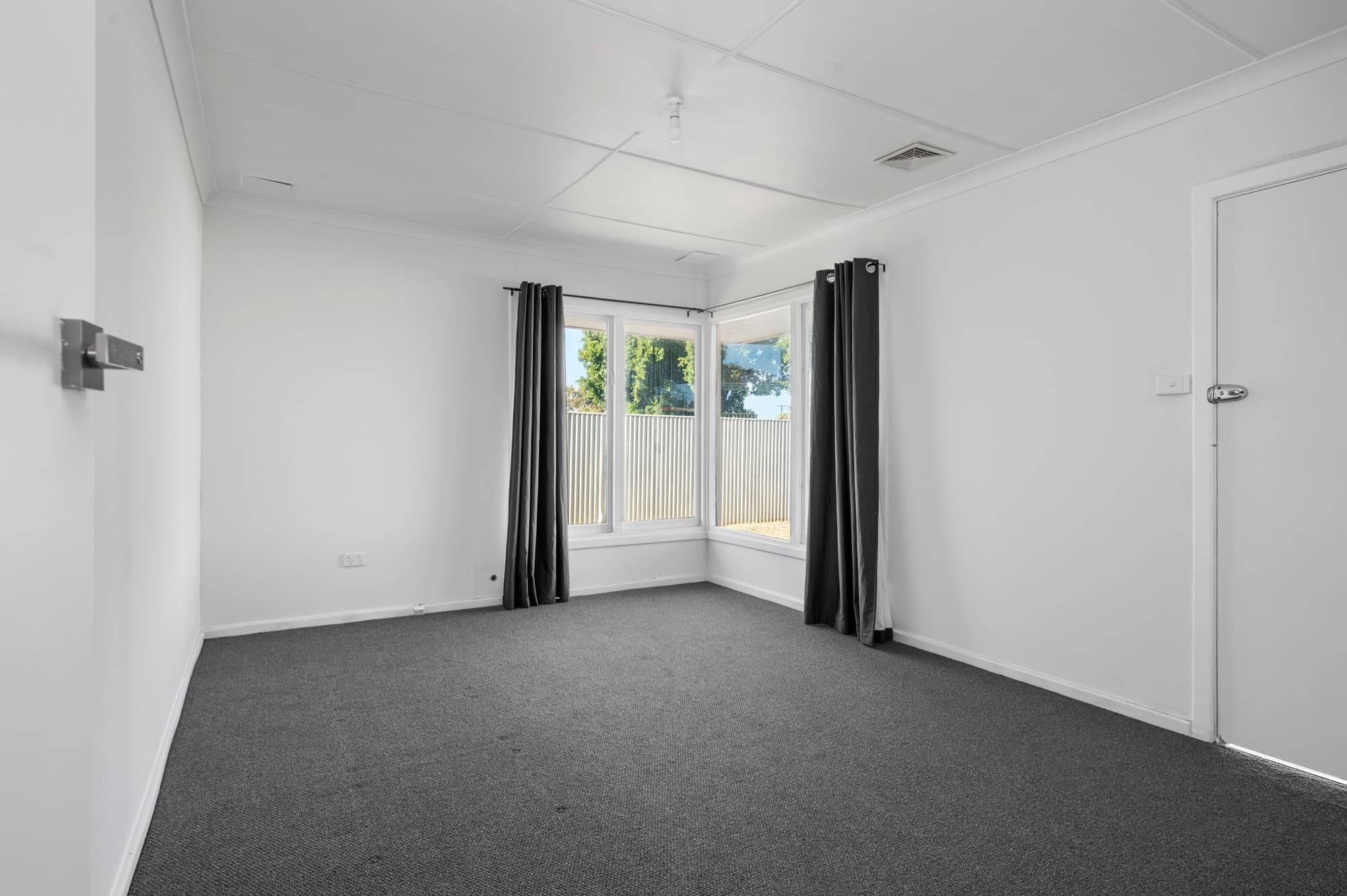 24 Belgravia Place,
	
			
							SOUTH KALGOORLIE
				
							
							WA
			6430, South Kalgoorlie - Thumbnail 3