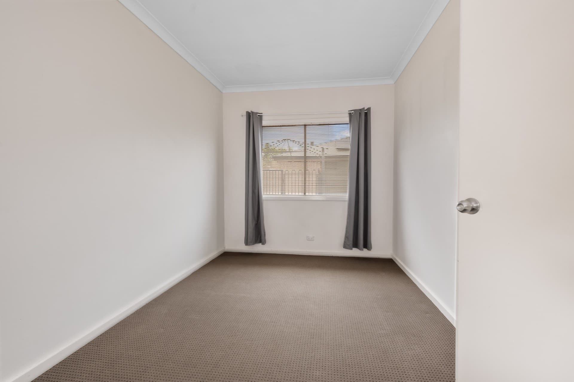 385 Collins Street,
	
			
							WEST LAMINGTON
				
							
							WA
			6430, West Lamington - Thumbnail 8