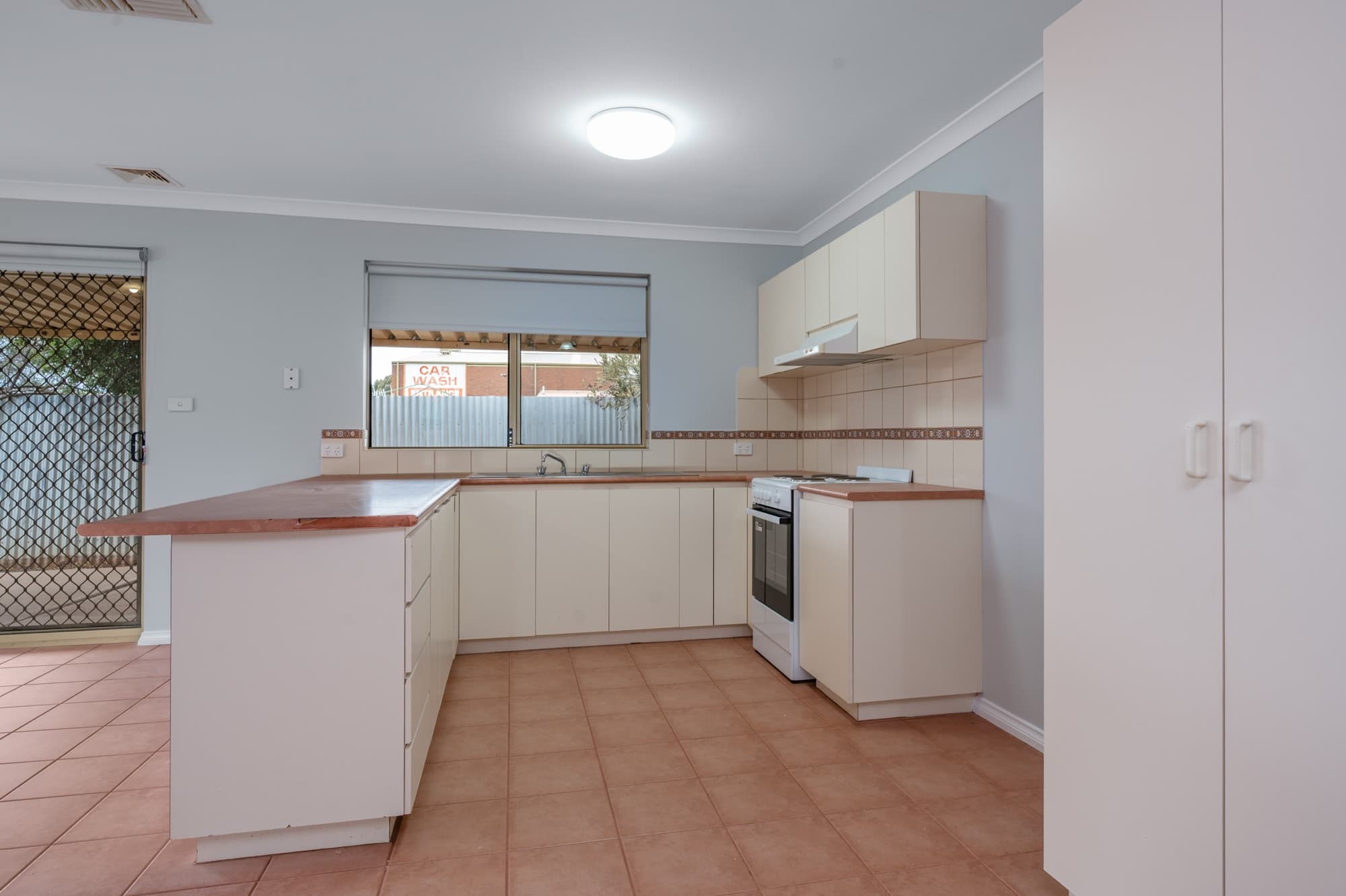 10a Harvey Street,
	
			
							SOUTH KALGOORLIE
				
							
							WA
			6430, South Kalgoorlie - Thumbnail 3