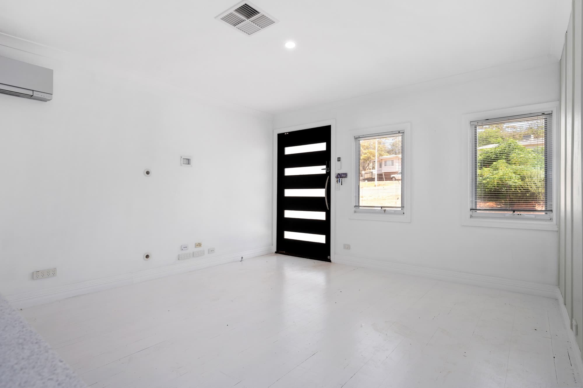 6 Redwood Street,
	
			
							KAMBALDA EAST
				
							
							WA
			6442, Kambalda East - Thumbnail 3