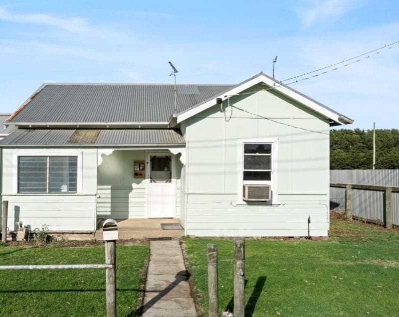 23 Blandford Street Cobden VIC, Cobden - Image 1