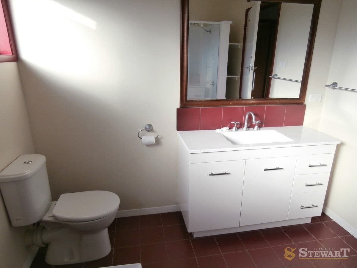3 Robertson Street, Colac, VIC, Colac - Thumbnail 6