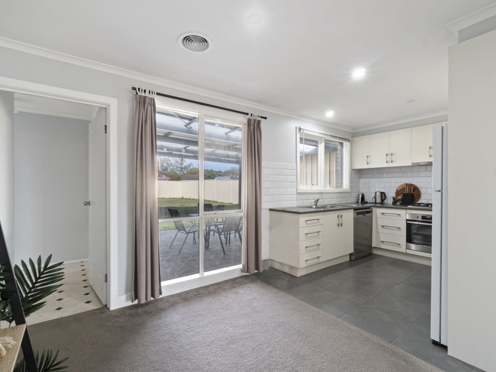 40 Stodart Street Colac VIC, Colac - Thumbnail 3