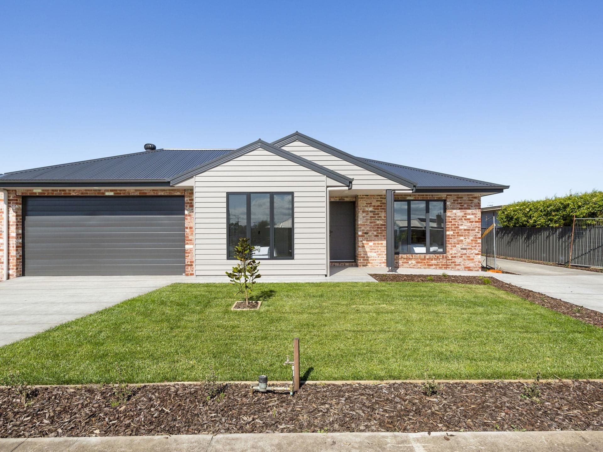1/68 Hart Street Colac VIC, Colac - Image 1