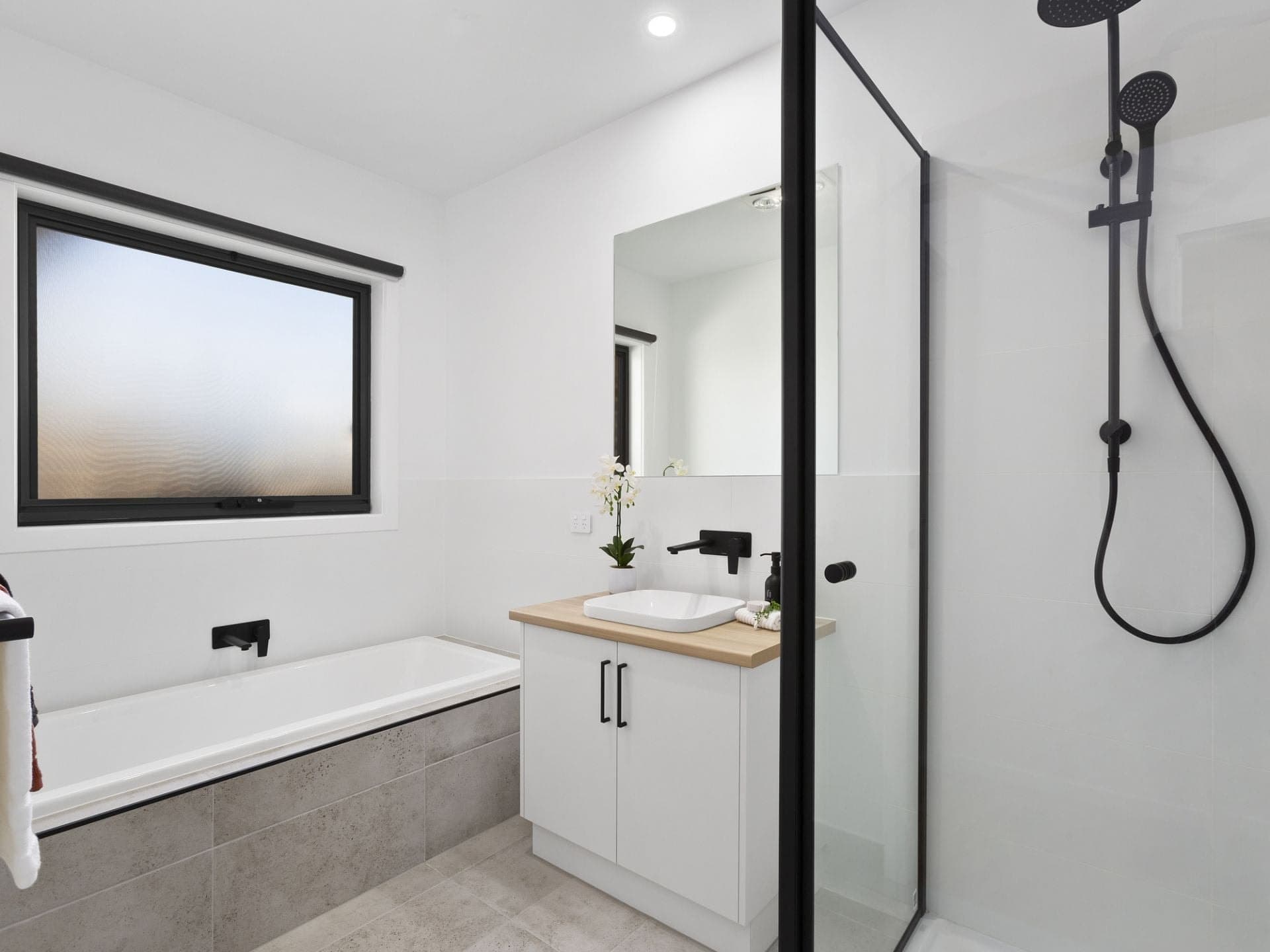 1/68 Hart Street Colac VIC, Colac - Thumbnail 4