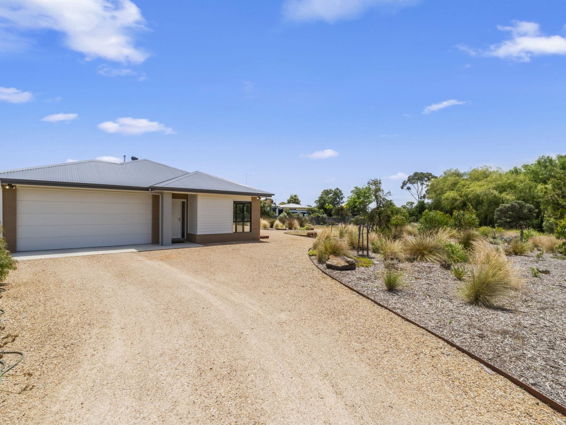27 Beattie Court Colac VIC, Colac - Thumbnail 2