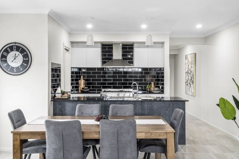 12 Gibson Court Colac VIC, Colac - Thumbnail 2