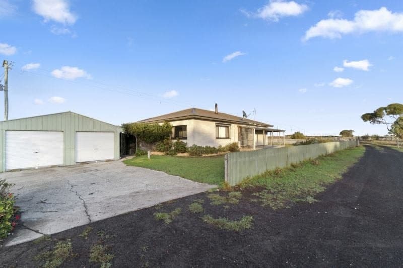 2450 Corangamite Lake Road Dreeite VIC, Dreeite - Thumbnail 2