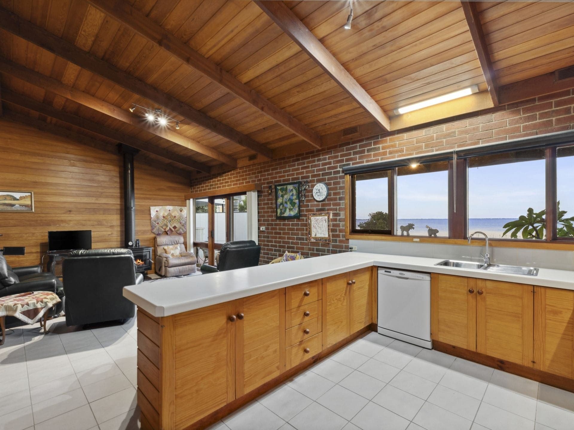 1 Hamilton Street Colac VIC, Colac - Thumbnail 2