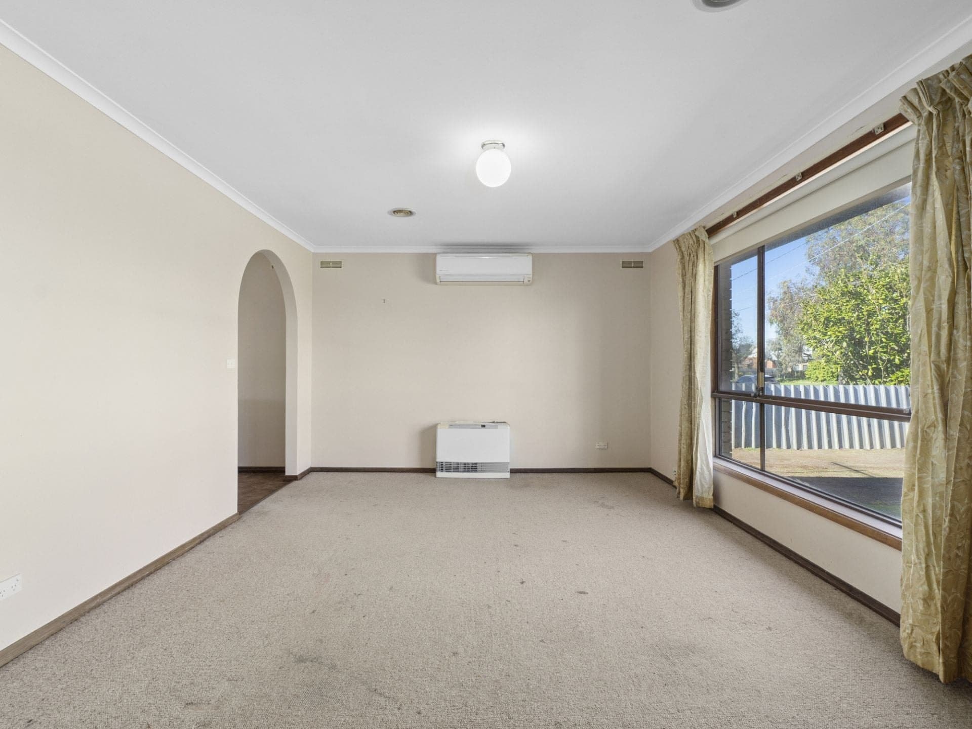 44 Clarke Street Cobden VIC, Cobden - Thumbnail 4
