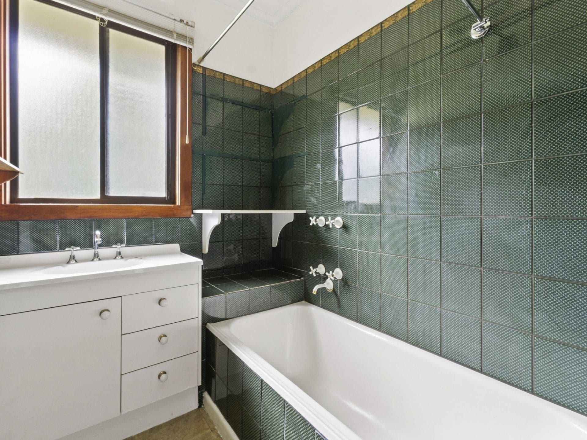 18 Churchill Square Colac VIC, Colac - Thumbnail 7