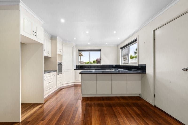 6 Bassett Court Colac VIC, Colac - Thumbnail 3