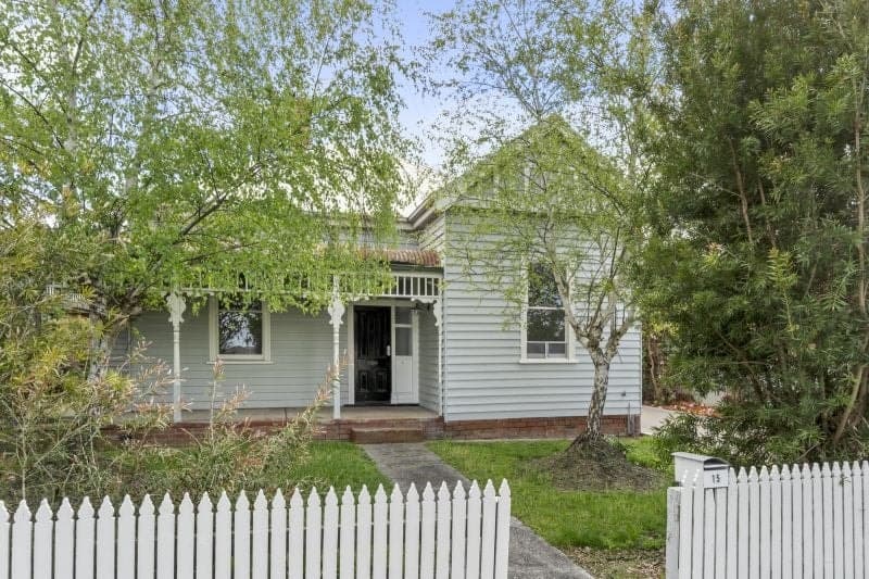 15 Queen Street Colac VIC, Colac - Image 1