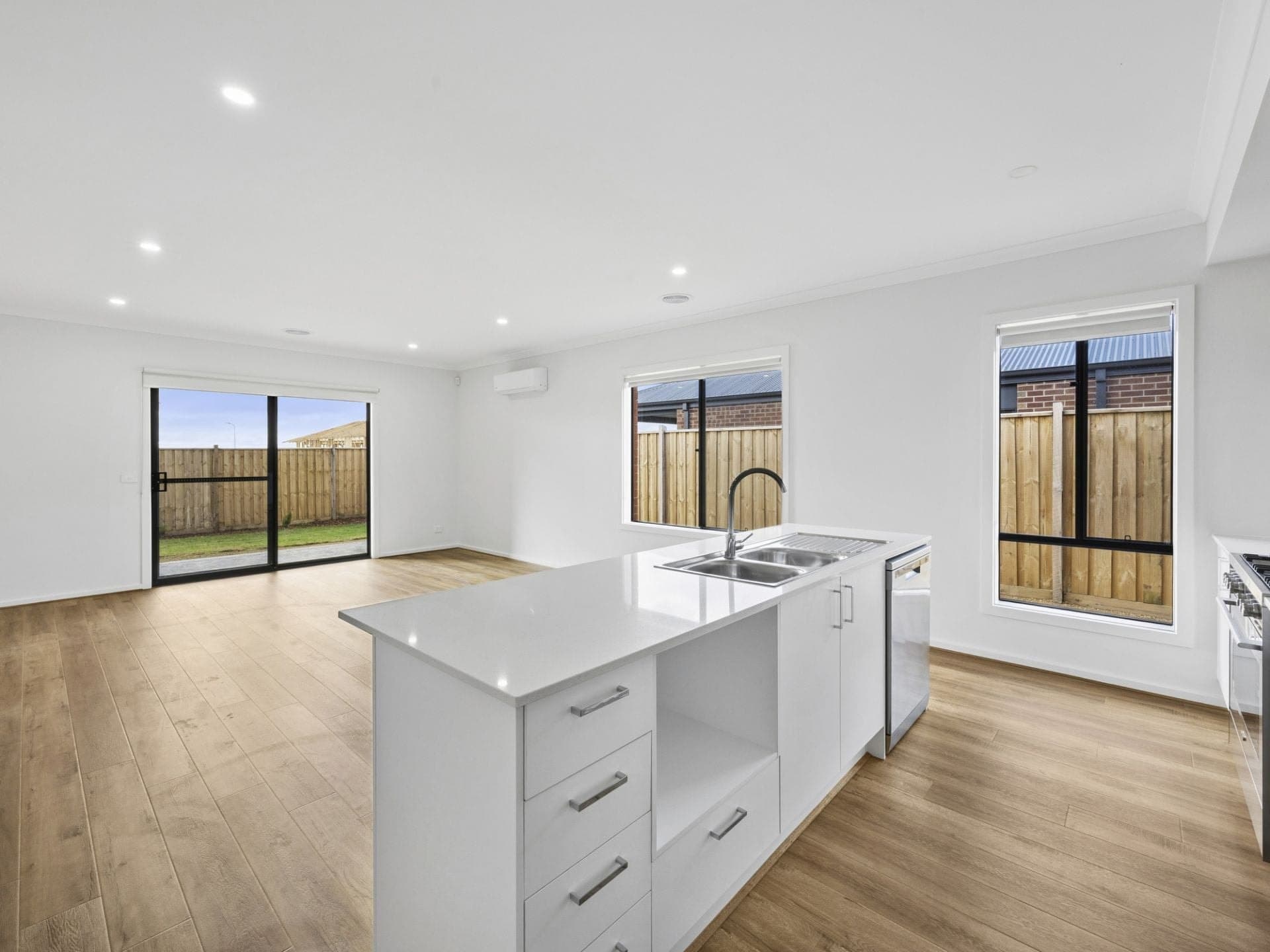 11 Sheoak Court Colac VIC, Colac - Thumbnail 2