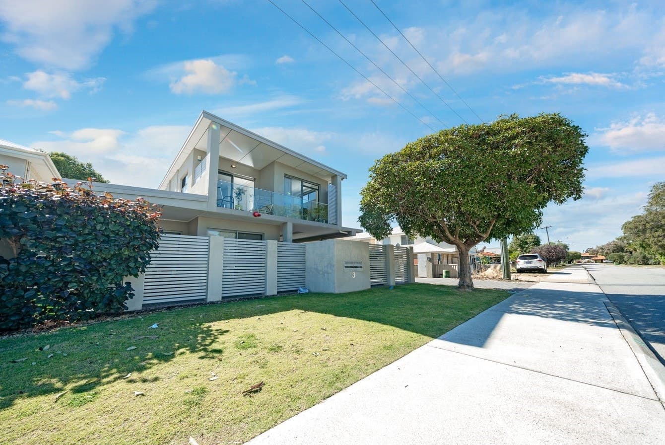 4/3 Brindley Street, Belmont - Image 1