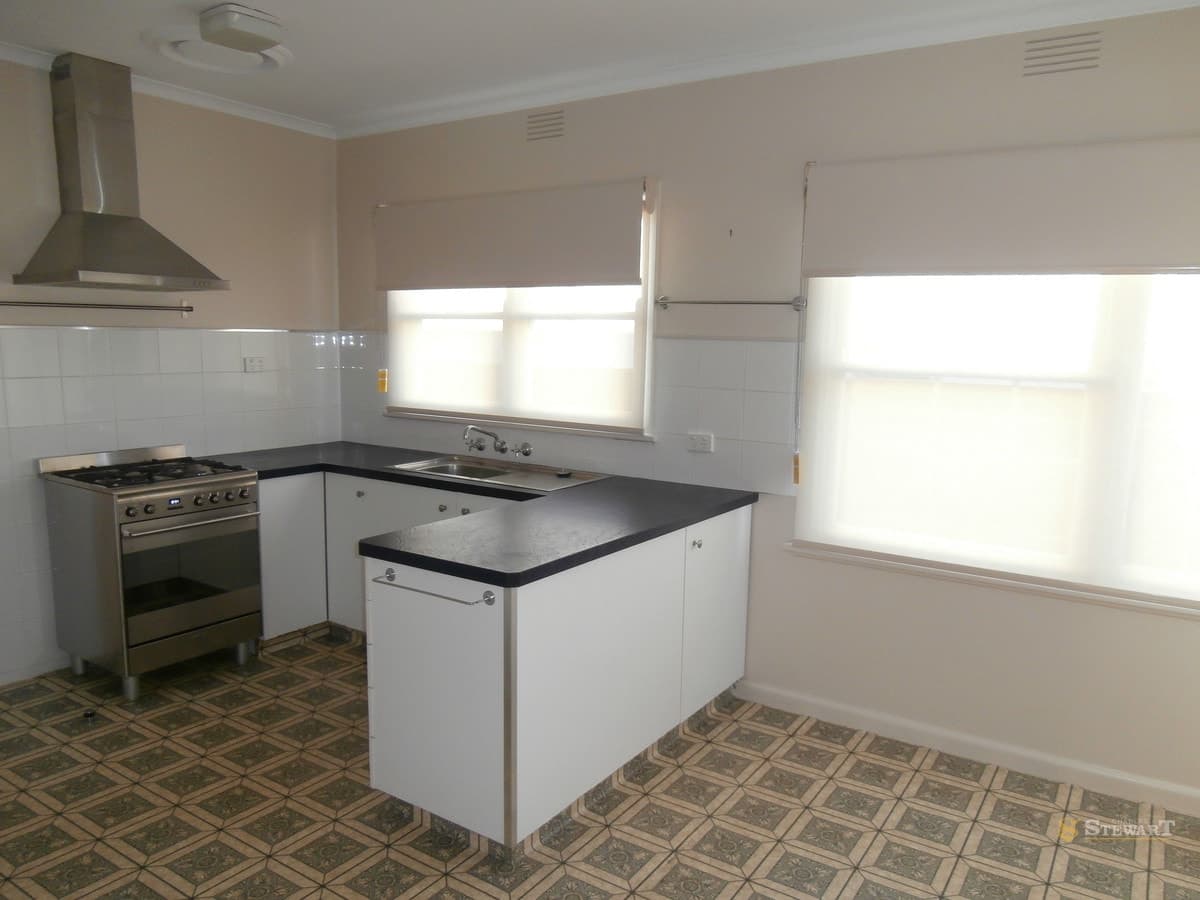 60 Stewart Street, Colac, VIC, Colac - Thumbnail 3