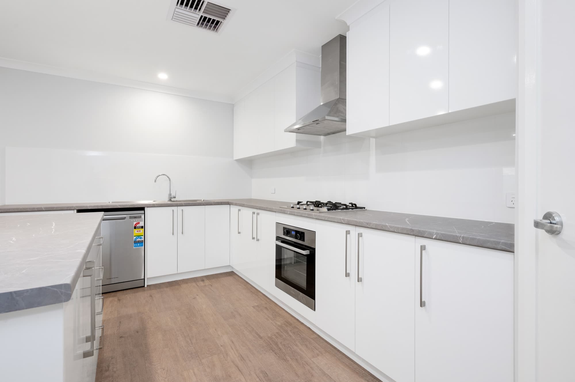 27A Shaw Street,
	
			
							WEST LAMINGTON
				
							
							WA
			6430, West Lamington - Thumbnail 4