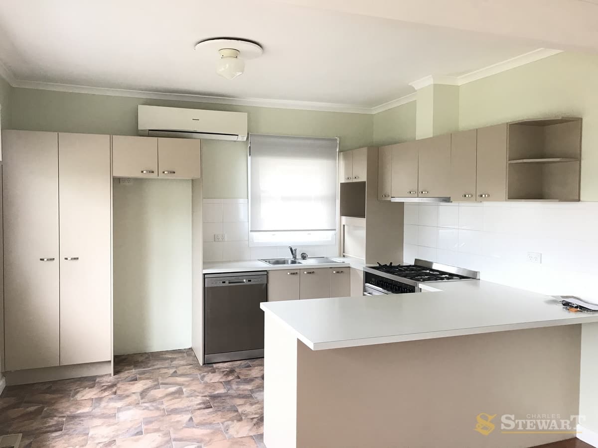 7 Bartlett Street, Colac, VIC, Colac - Thumbnail 2