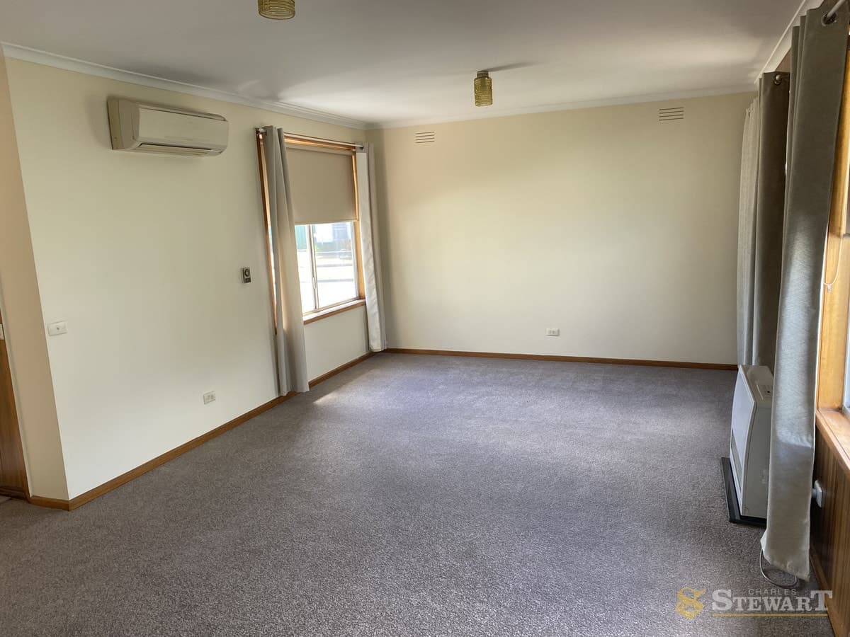25 Donaldson Street, Colac, VIC, Colac - Thumbnail 2