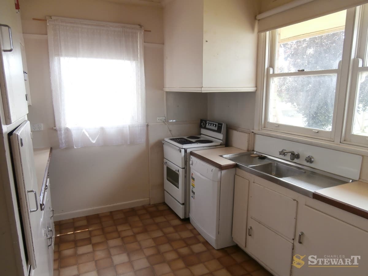5 Mcleod Street, Colac, VIC, Colac - Thumbnail 3