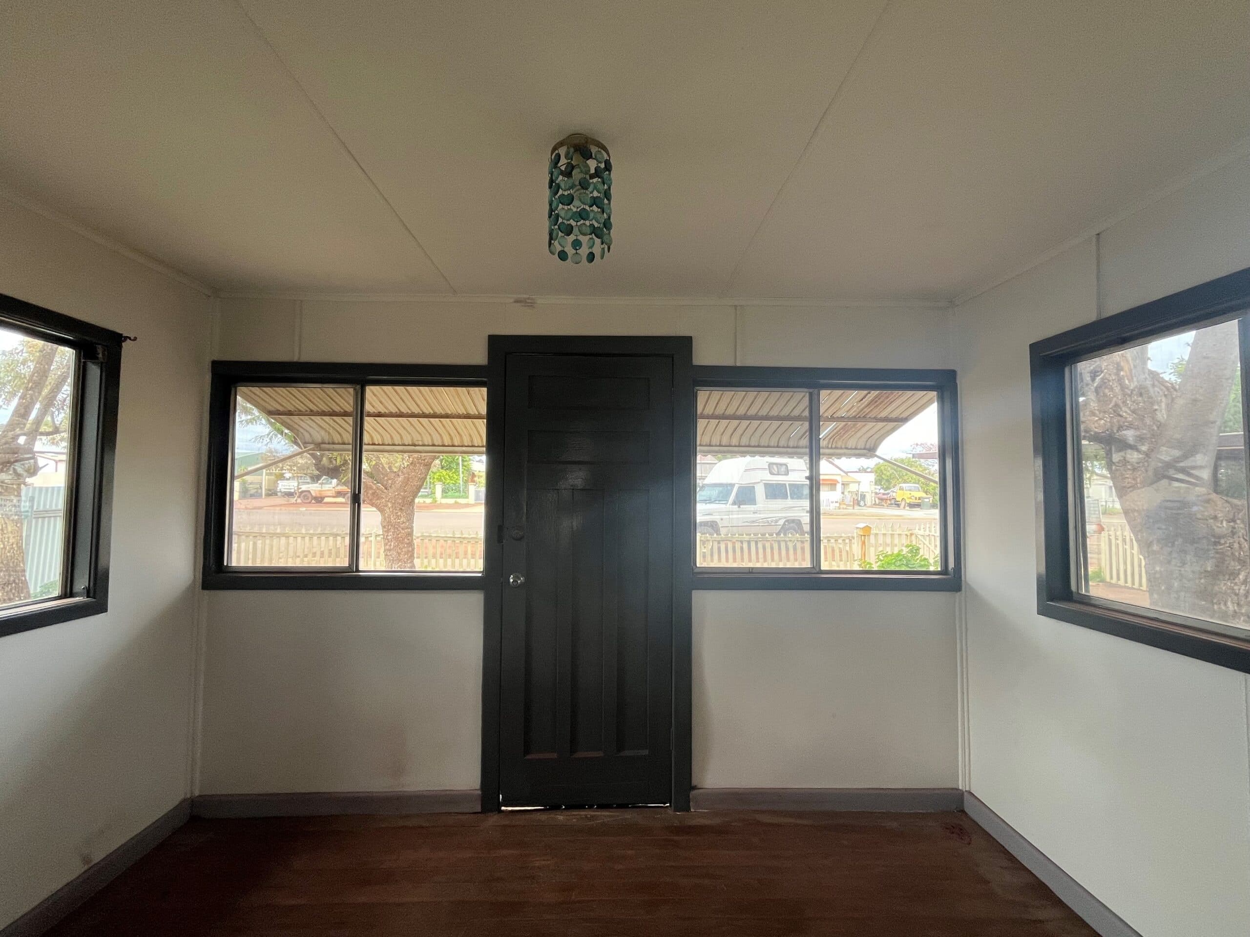 8A White Street, Kalgoorlie - Image 1