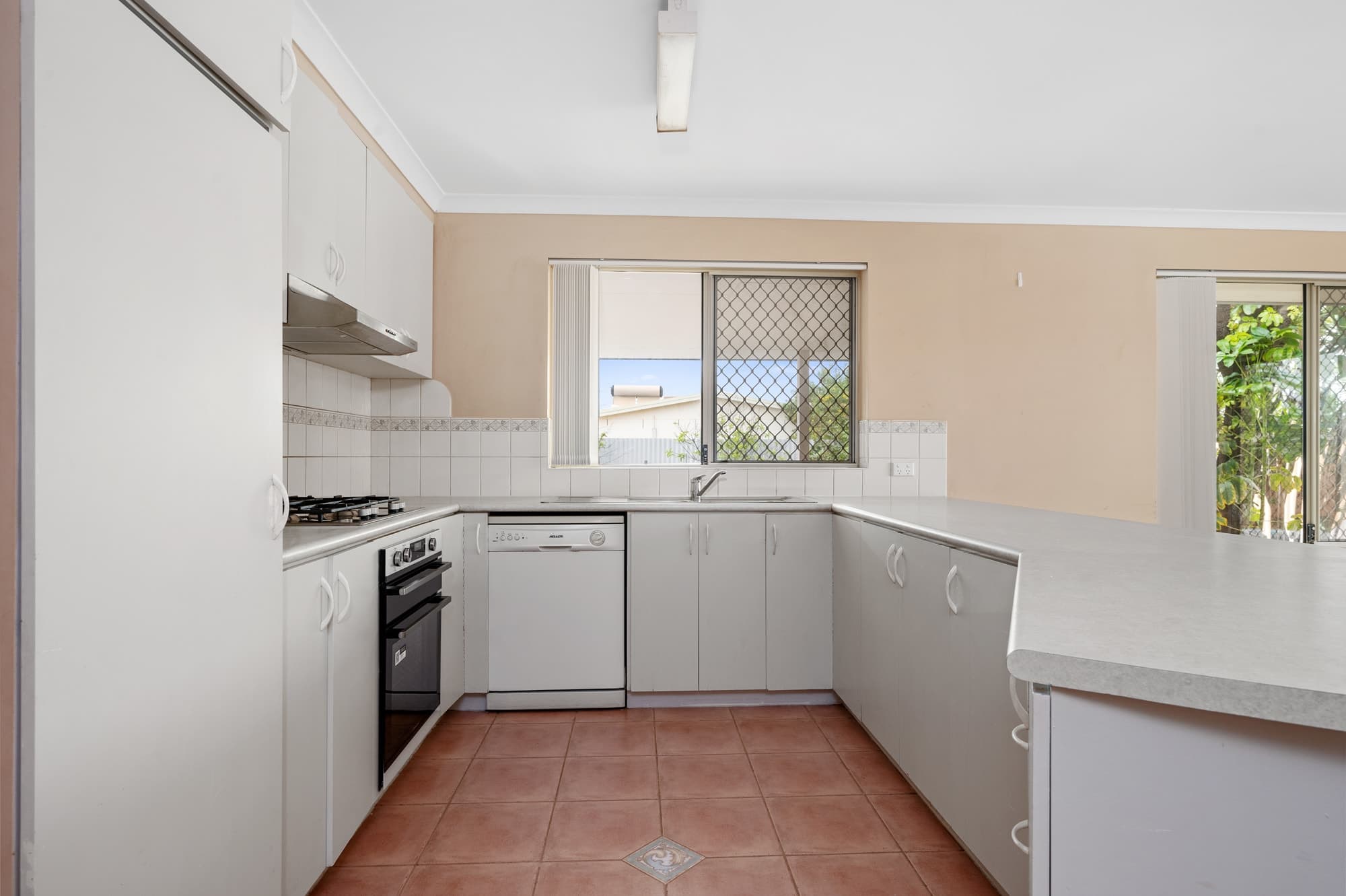 44 Rhodes Street, South Kalgoorlie - Thumbnail 5