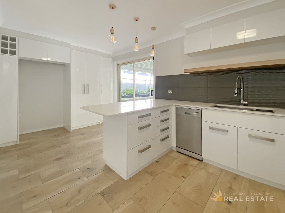 16 Castaway Close, Boat Harbour NSW 2316, Boat Harbour - Thumbnail 4