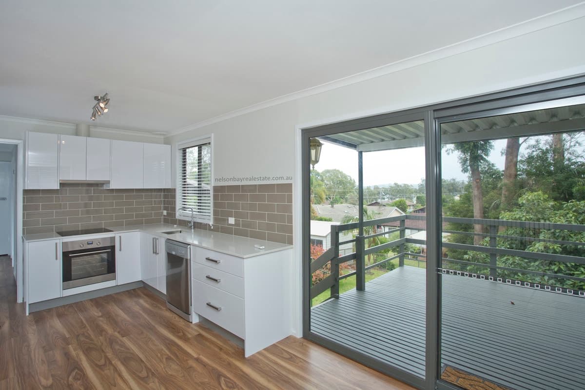 33 Corrie Parade, CORLETTE NSW 2315, Corlette - Thumbnail 3