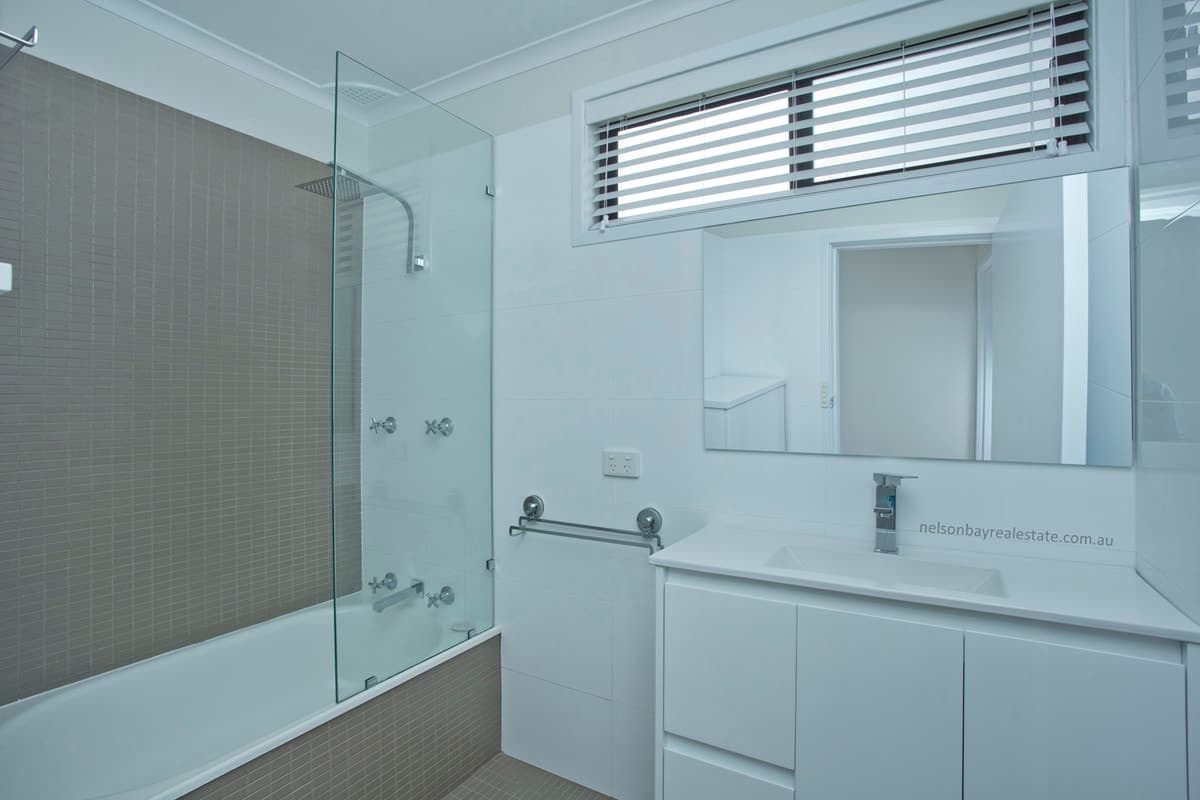 33 Corrie Parade, CORLETTE NSW 2315, Corlette - Thumbnail 4