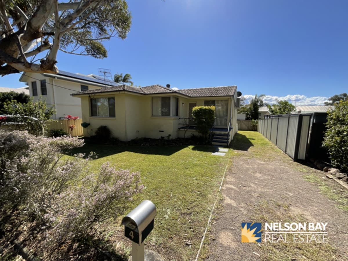 4 Kent Gardens, Soldiers Point NSW 2317, Soldiers Point - Image 1