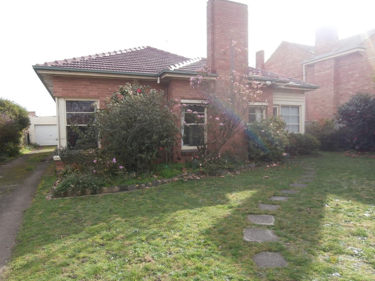 19 Grant Street, Colac, VIC, Colac - Thumbnail 2