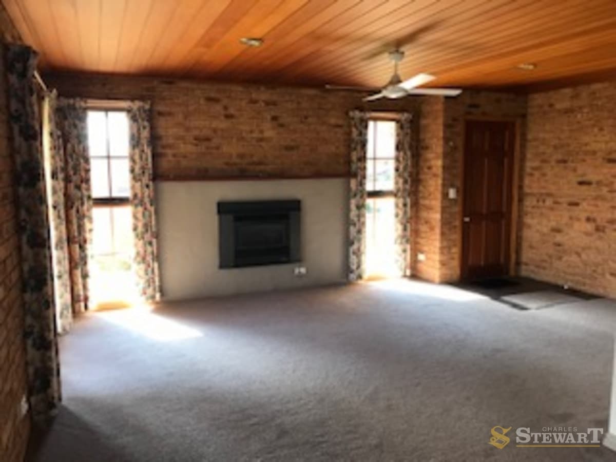 120 Jennings Street, Colac, VIC, Colac - Thumbnail 2