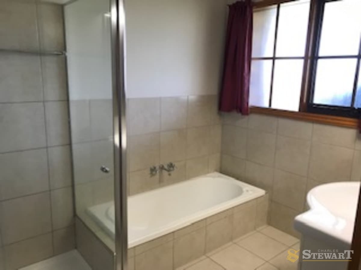 120 Jennings Street, Colac, VIC, Colac - Thumbnail 4