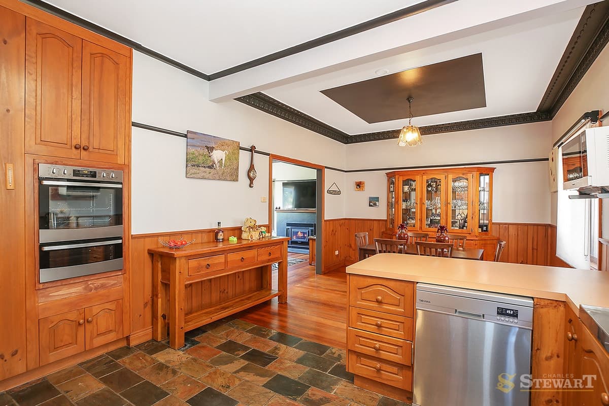 44 Skene Street, Colac, VIC, Colac - Thumbnail 2