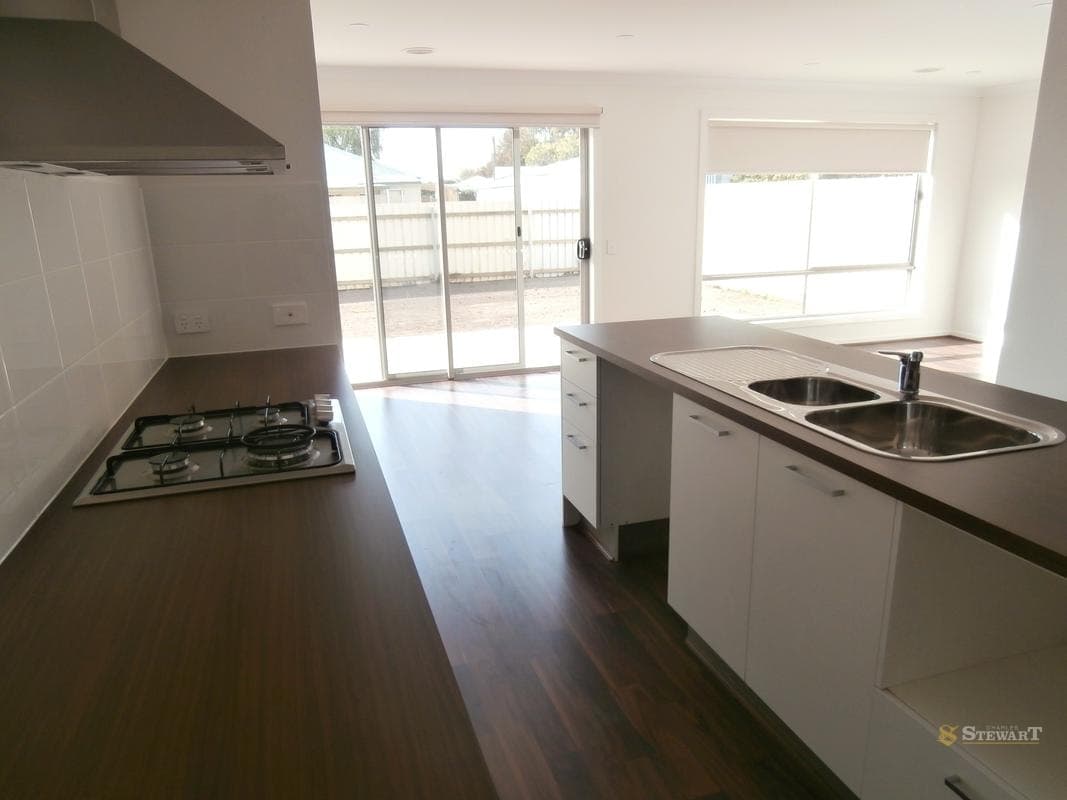 5 Parker Avenue, Colac, VIC, Colac - Thumbnail 4