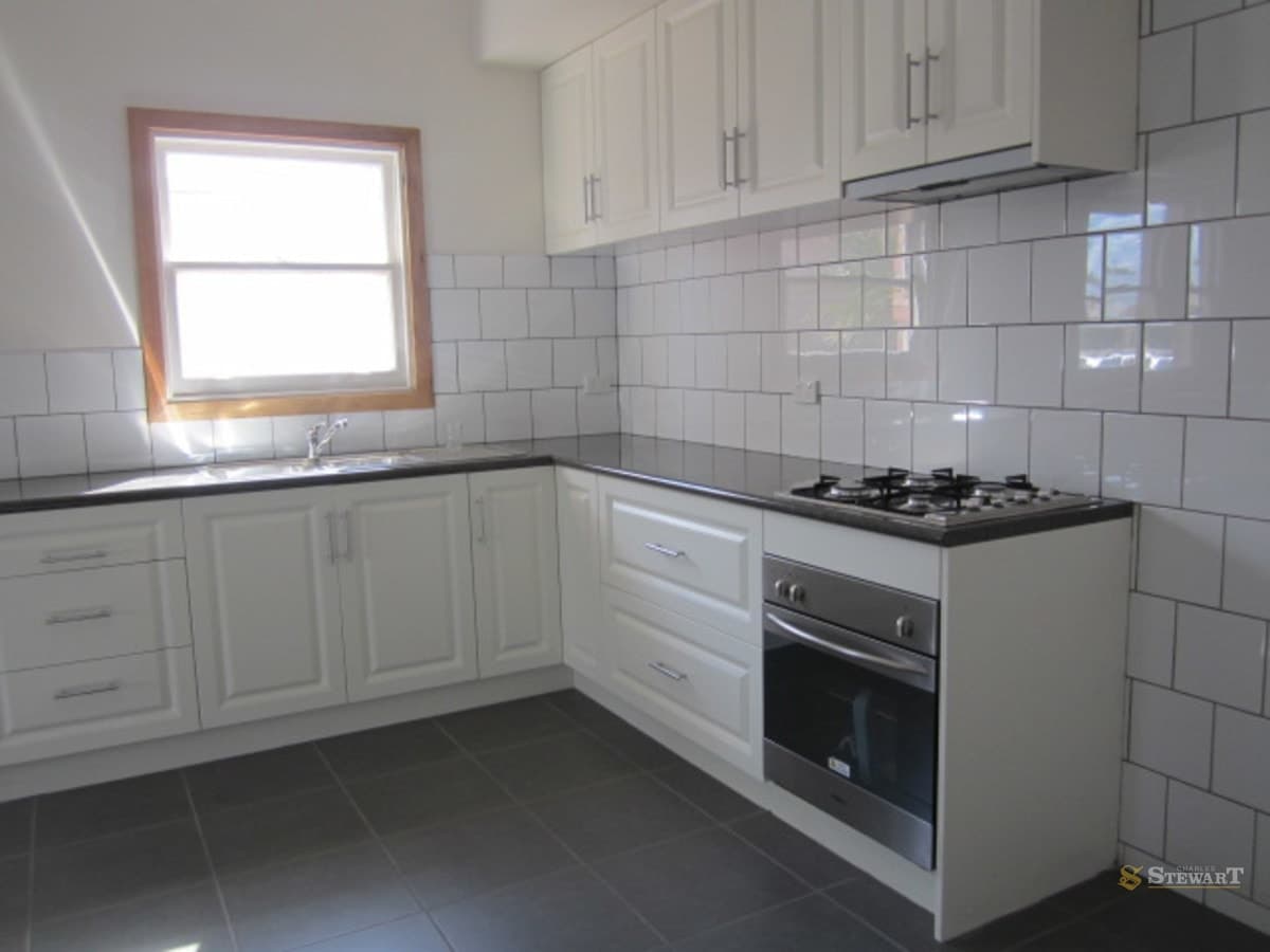 29 Ligar Street, Colac, VIC, Colac - Thumbnail 2