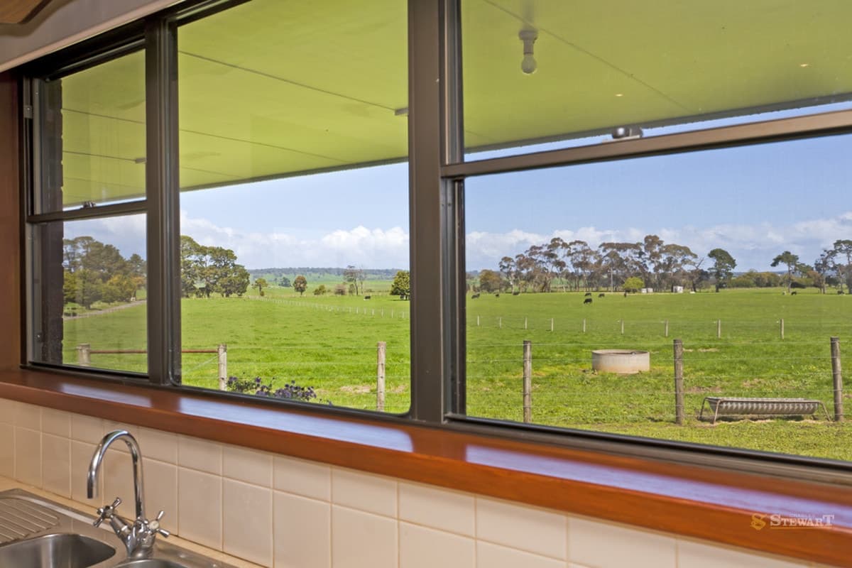 865 Colac-Forrest Road, Yeodene, VIC, Yeodene - Thumbnail 4