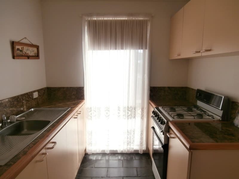 1/7 Campbell Street, Colac, VIC, Colac - Thumbnail 2