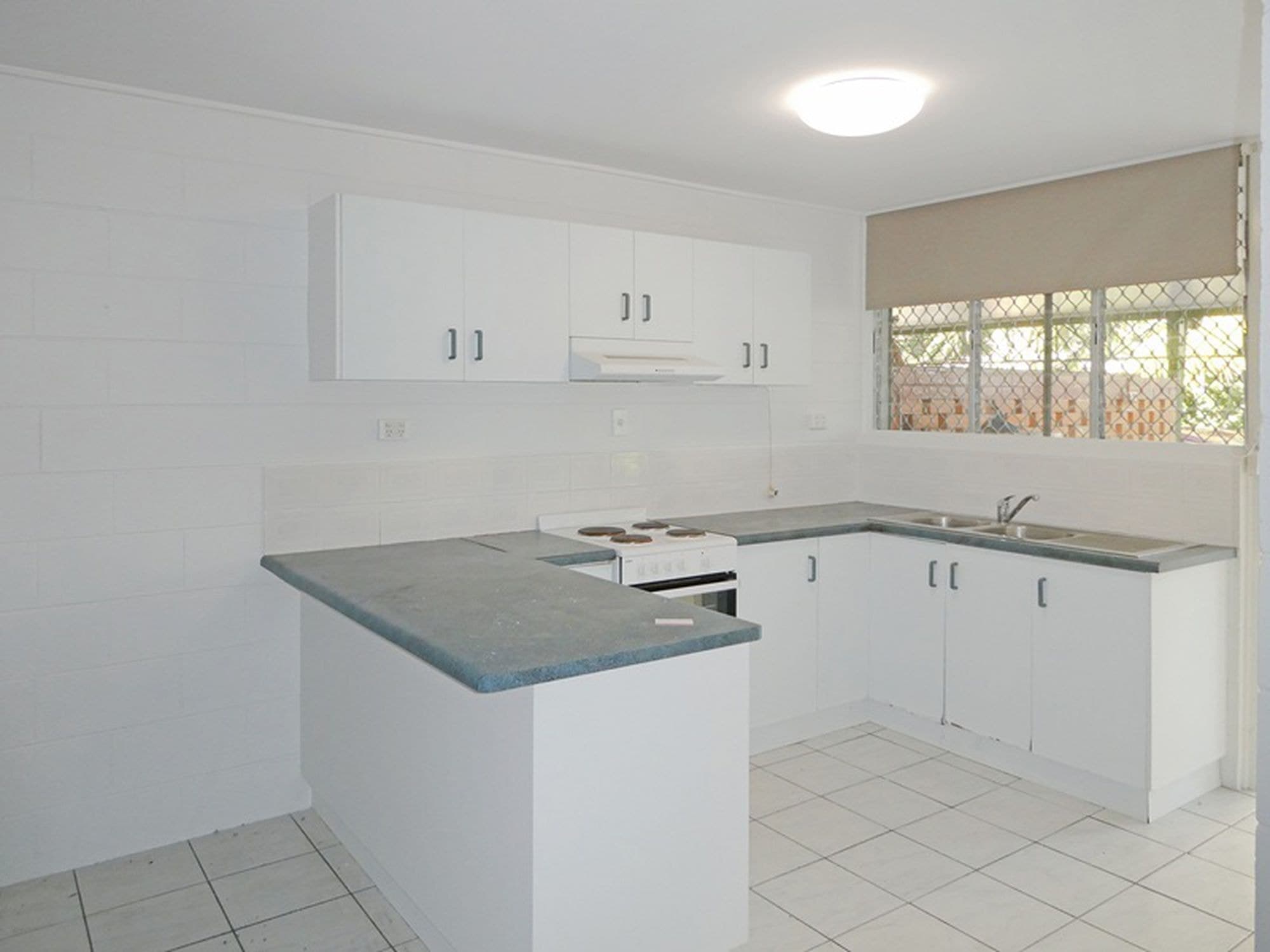 4 / 41 Bayswater Road, Hyde Park, Hyde Park - Thumbnail 2