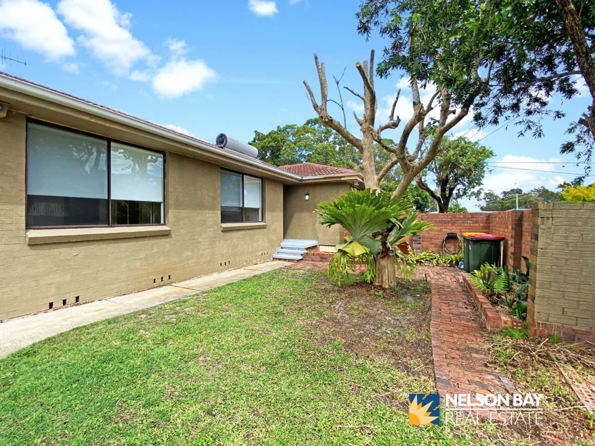 33 Danalene Parade, Corlette NSW 2315, Corlette - Thumbnail 3