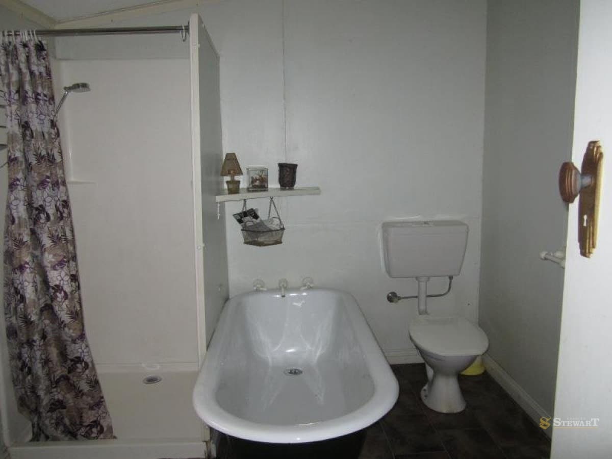 30 McGonigal Street, Colac, VIC, Colac - Thumbnail 3