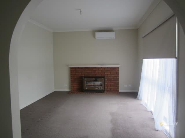 81 Gravesend Street, Colac, VIC, Colac - Thumbnail 4