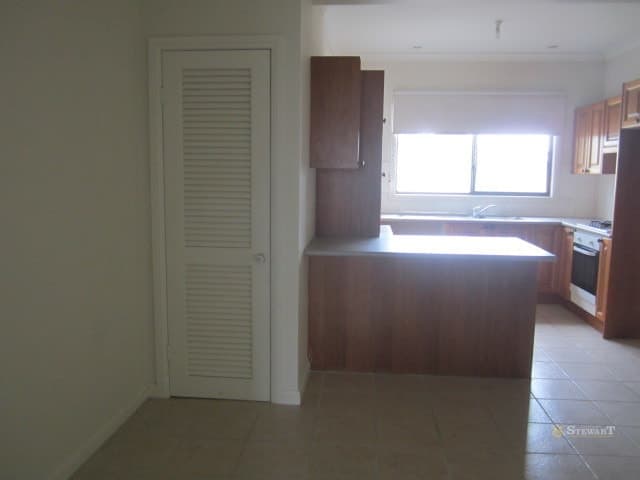 81 Gravesend Street, Colac, VIC, Colac - Thumbnail 8