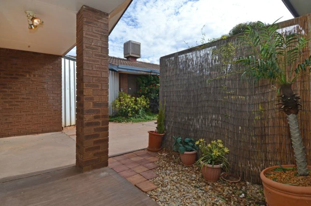 2/23 Hampden Street,
	
			
							SOUTH KALGOORLIE
				
							
							WA
			6430, South Kalgoorlie - Thumbnail 2