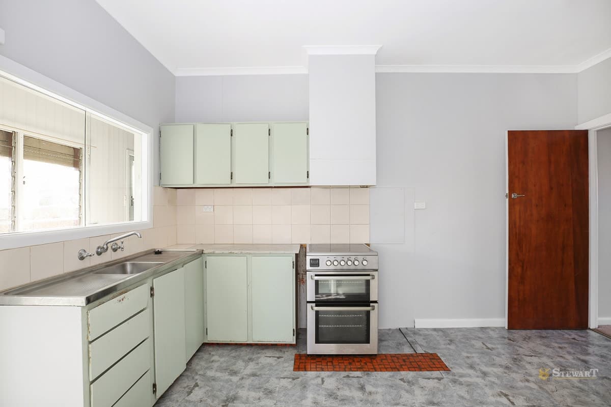 68 Hart Street, Colac, VIC, Colac - Thumbnail 4