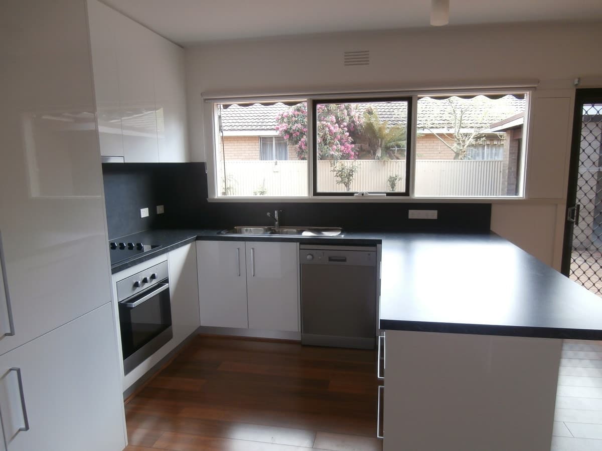 7 Alexander Street, Colac, VIC, Colac - Thumbnail 2