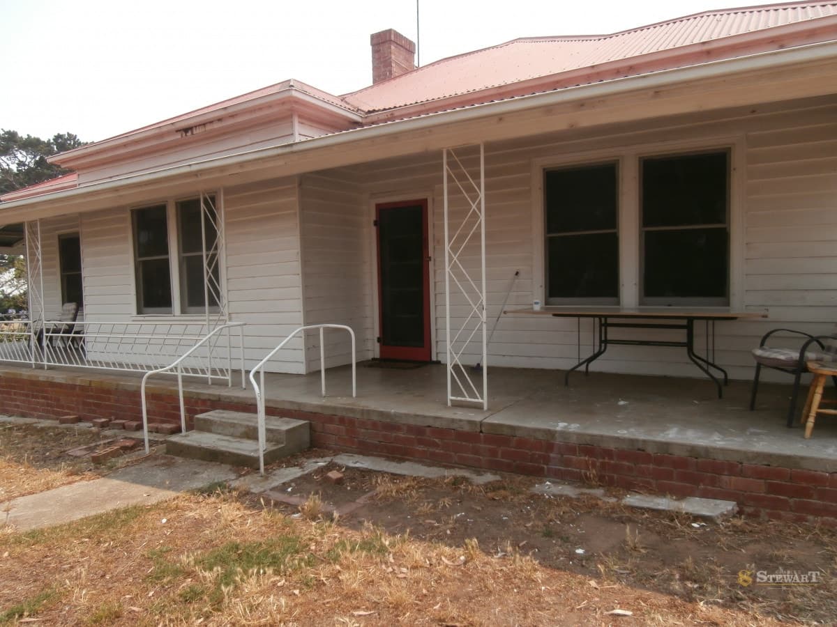 100 McFarlanes Lane, Winchelsea, VIC, Winchelsea - Thumbnail 2