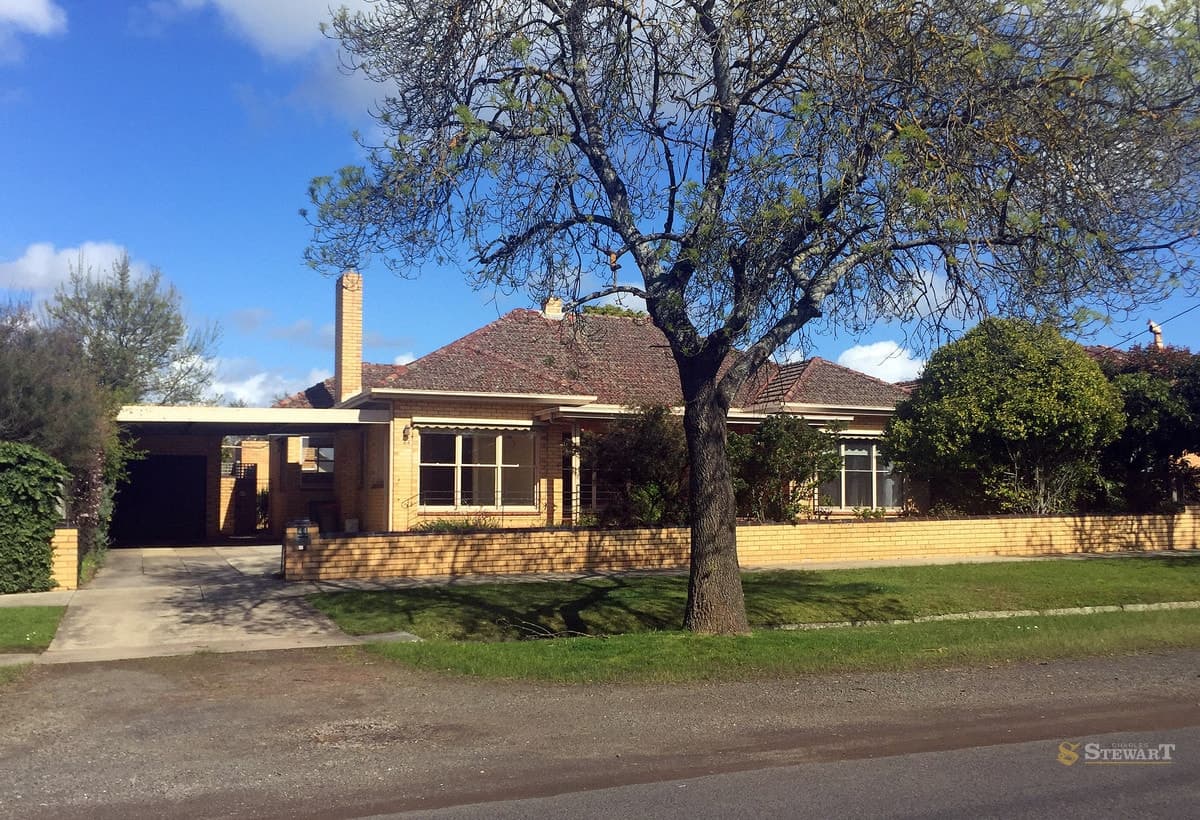 44 Calvert Street, Colac, VIC, Colac - Thumbnail 2